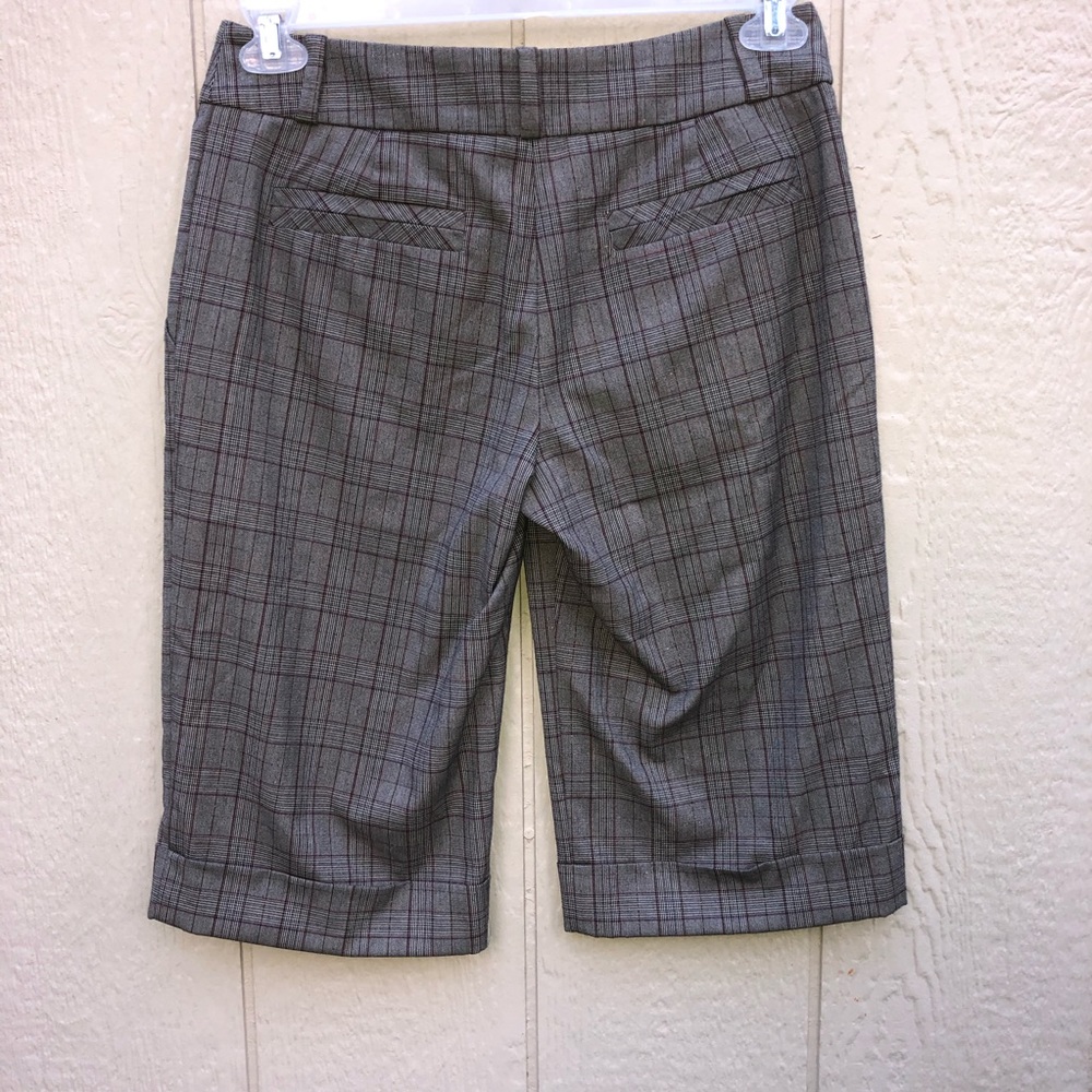 ⚡️ 5/$15 ⚡️Bebe | trouser shorts | size 4 - Picture 4 of 5